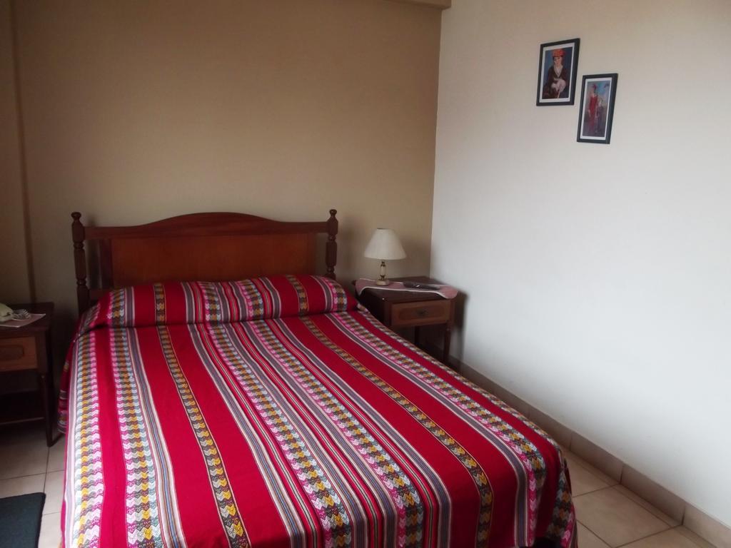 Hostal Gemina Lima Bilik gambar