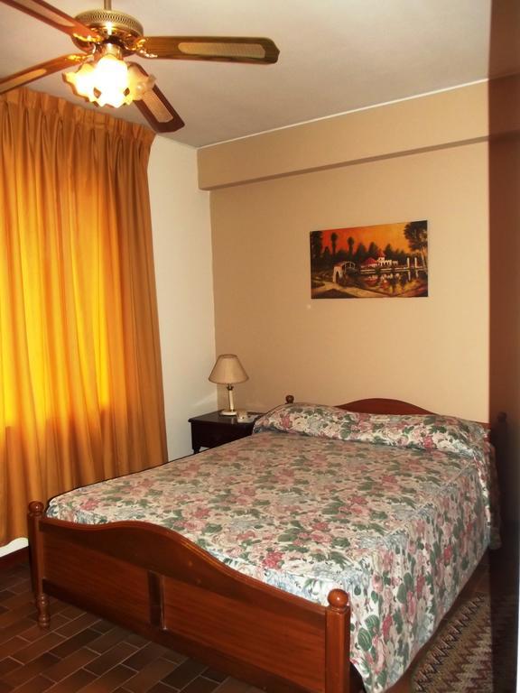 Hostal Gemina Lima Bilik gambar